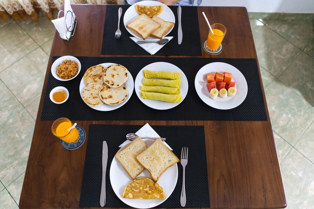 Sanasuma Rest Hotel Anuradhapura Eksteriør billede