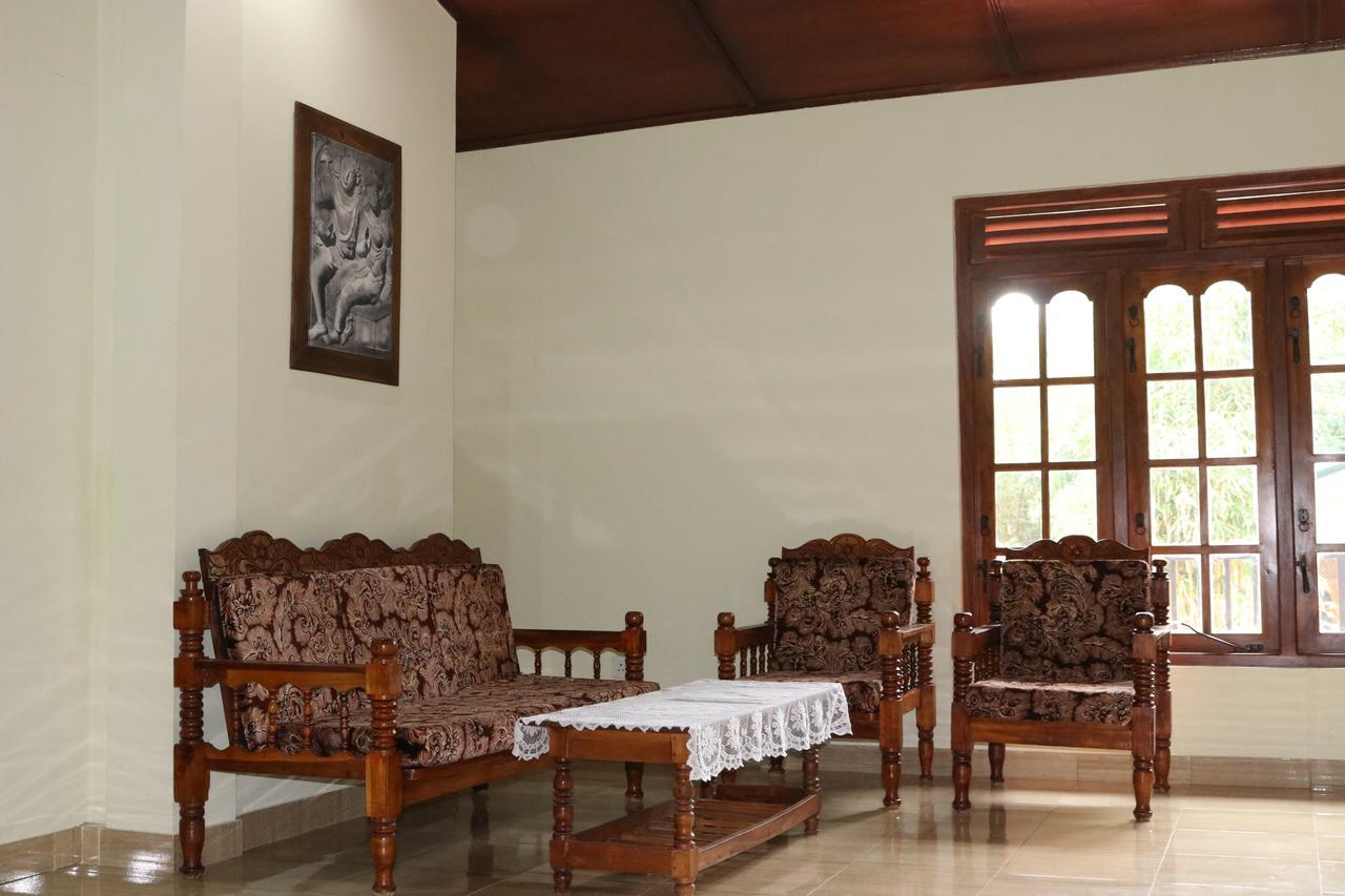 Sanasuma Rest Hotel Anuradhapura Eksteriør billede